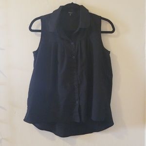 Monteau black sleeveless blouse